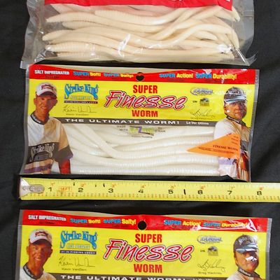 Lot of 3 Packages of White Rubber / Plastic Worms ZOOM TRICK WORMS & STRIKE KING FINESSE WORMS (Srt5)