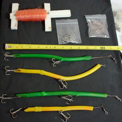 Lot of Fishing Gear - Handline, Hooks, Tube Rigs. (Gac2)