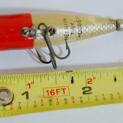 Lot of 2 Vintage Fishing Lures Arbogast SPUTTERBUG and Heddon TINY CHUGGER (Jbs4)