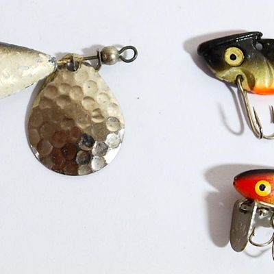 Lot of 3 Classic & Small Lures Mann's Little George / Rocky Jr / & More. (Kas9)