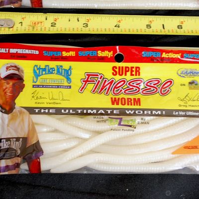 Lot of 3 Packages of White Rubber / Plastic Worms ZOOM TRICK WORMS & STRIKE KING FINESSE WORMS (Srt5)