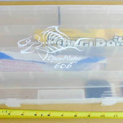 Tackle Box & 2 Packages of Rubber / Plastic Worms Berkley POWERBAIT 12" & GENE LAREW 11" (Zam4)