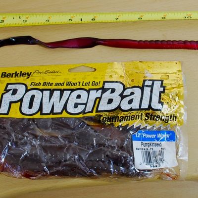 Tackle Box & 2 Packages of Rubber / Plastic Worms Berkley POWERBAIT 12" & GENE LAREW 11" (Zam4)