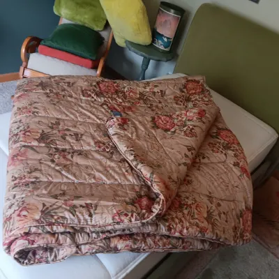 RALPH LAUREN QUEEN SIZE COMFORTER
