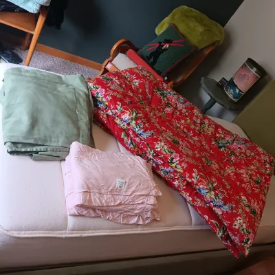 RALPH LAUREN TWIN SIZE COMFORTER AND SHEETS