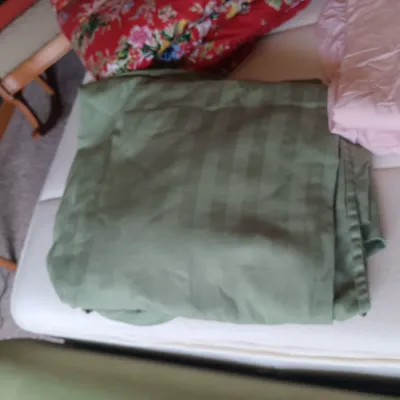 RALPH LAUREN TWIN SIZE COMFORTER AND SHEETS