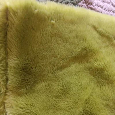 QUEEN SIZE QUILTED BEDSPREAD, SHAMS AND THROW PILLOW CASE FROM THE COMPANY STORE PLUS A VERY SOFT THROW BLANKET