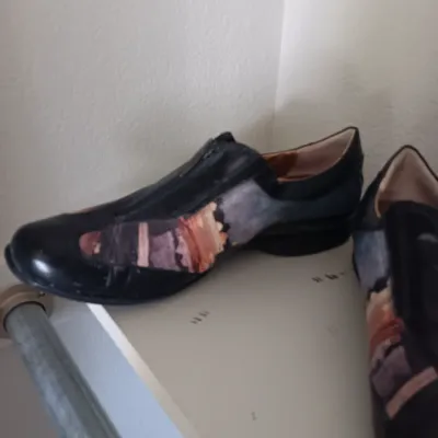 FRYE & JEON LADIES SHOES