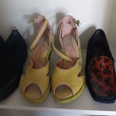 STUART WEITZMAN, BORN & EASY SPIRIT LADIES SHOES 8 - 8.5