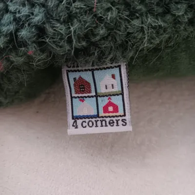 THICK THROW BLANKET WITH FRINGE, PENDLETON TWIN SHEET SET, HOOKED PILLOW AND MORE