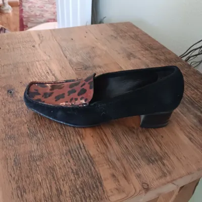 STUART WEITZMAN, BORN & EASY SPIRIT LADIES SHOES 8 - 8.5