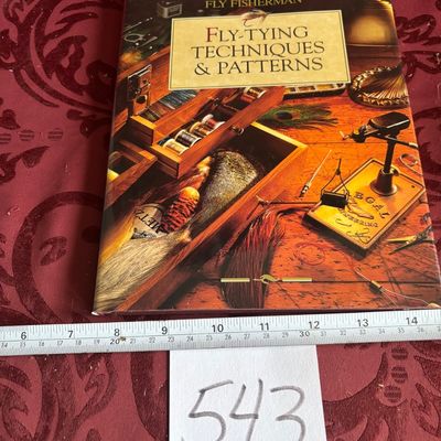 FLY-TYING TECHNIQUES & PATTERNS (THE COMPLETE FLY By John Van Vliet Hard cover