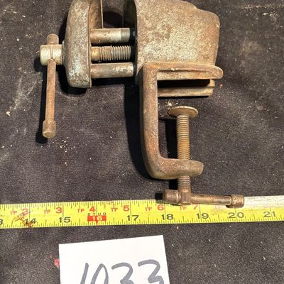 Vtg Bench Clamp Vise