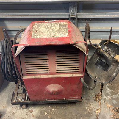 Lincoln Electric AC-225 Arc welder