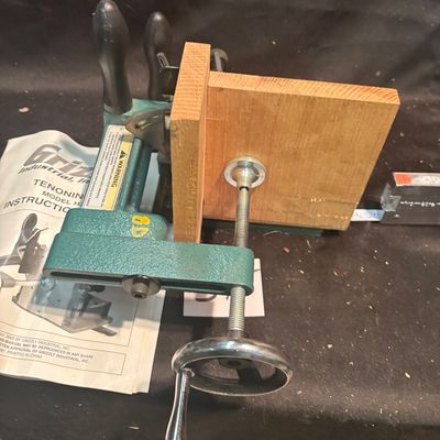 Grizzly Industrial H7583 Tenoning Jig
