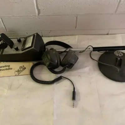 Vintage DX1500 Treasure Tracker Metal Detector