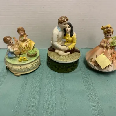 Josef Music Boxes And Music Box From - Love Story Movie Theme