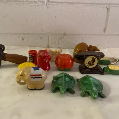 Vintage Novelty Salt And Pepper Shakers
