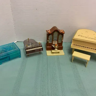Music Boxes 