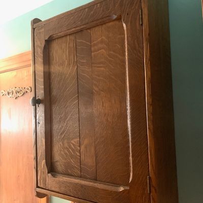 Oak wall cabinet