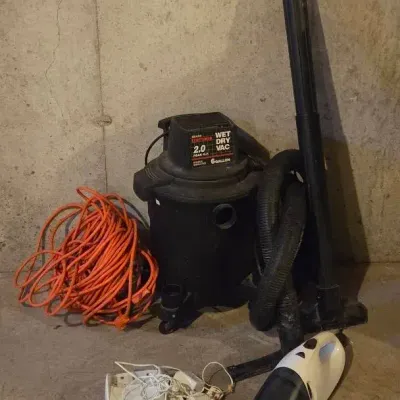 Small Shop Vac, Dust Buster & Extension Cord