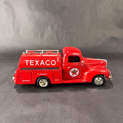 75 | VINTAGE | 1940 Ford Tanker | Texaco | ERTL