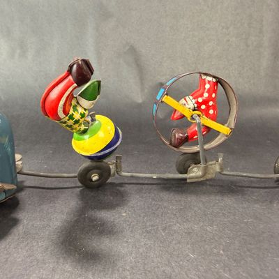 127 | VINTAGE | Elephant Led Parade | TPS