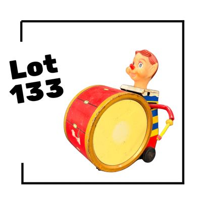 133 | VINTAGE | Circus Performer with Drum | Daiya