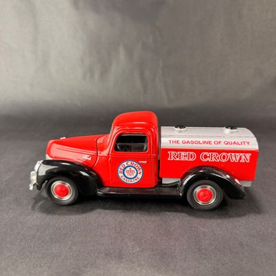 76 | VINTAGE | Red Crown Ultra Edition Tanker