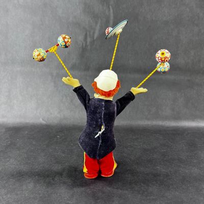 80 | VINTAGE | Plate Spinning Clown