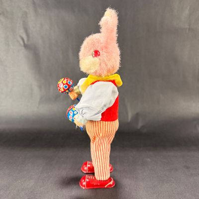 83 | VINTAGE | Chico The Maracas Bunny | ALPS