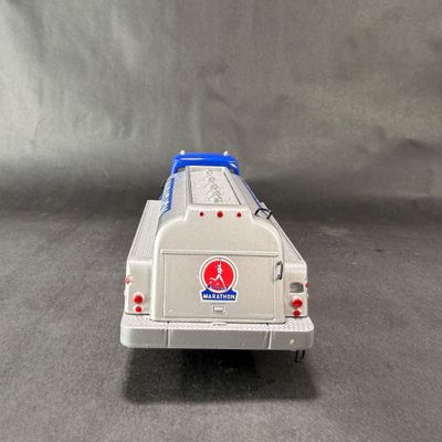 72 | VINTAGE | 1953 Ford Marathon Tanker | Die-Cast