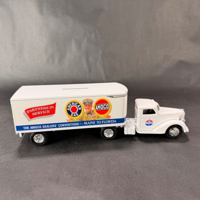 74 | VINTAGE | 1948 Amoco Tractor Trailer | ERTL