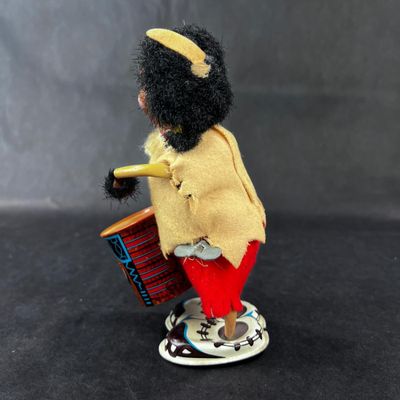 132 | VINTAGE | Nutty Mad Indian | Marx