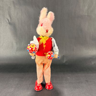 83 | VINTAGE | Chico The Maracas Bunny | ALPS