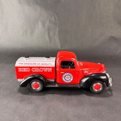 76 | VINTAGE | Red Crown Ultra Edition Tanker