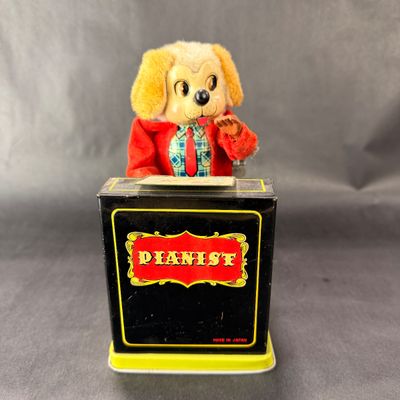 79 | VINTAGE | Tin Litho & Plush Dog | Jolly Pianist