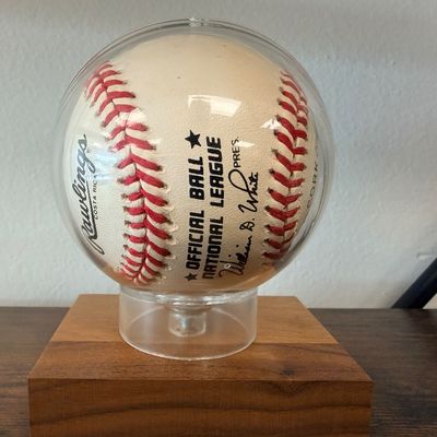 Autographed Mike Schmidt Baseball With COA