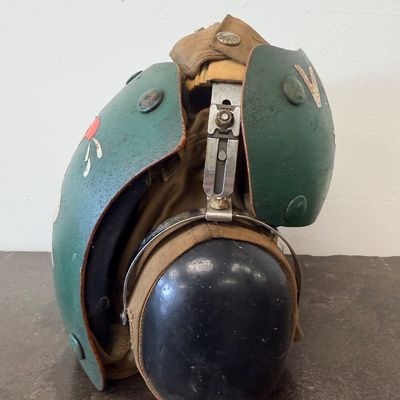 Vintage 1968 U.S. Navy Flight Deck Crewman Protective Helmet – USS Intrepid VF-31 Tomcatters