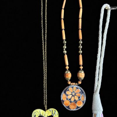 : Lot of 5 Assorted Statement Necklaces – Beaded, Corded & Pendant Styles