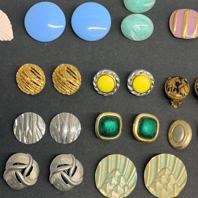 Lot Of Various Earrings
