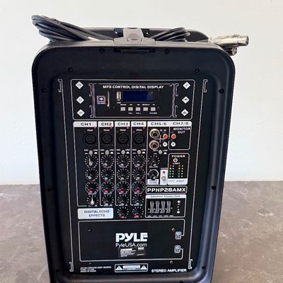 Pyle USA Speakers and Amp