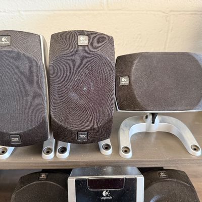 Logitech Z5500 Speaker System