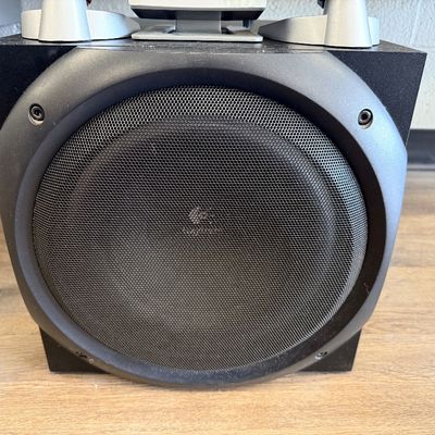 Logitech Z5500 Speaker System