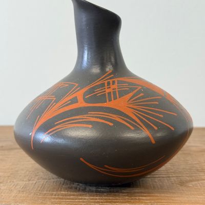 Signed Jorge Corona Guillen Mata Ortiz Blackware Olla Vase