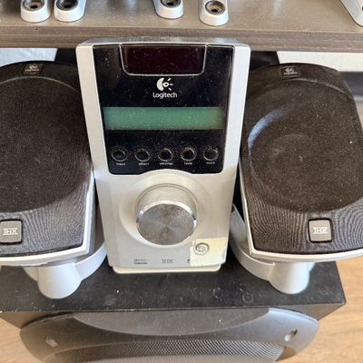 Logitech Z5500 Speaker System