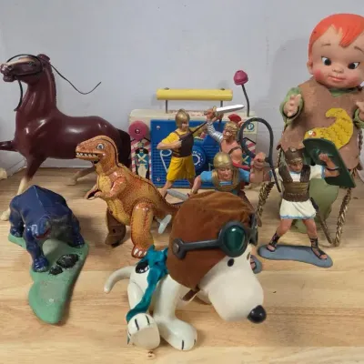 Louis Marx & Co, SNOOPY Aviator Pilot, Metal Windup Dinosaur And Other Vintage Toys
