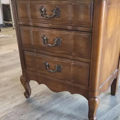 Three Drawer Night Stand With Pad Feet Cabriole Style 
