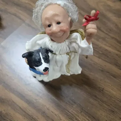 Vintage Goebel Porcelain "Reminder Angel" designed by Richard Simmons