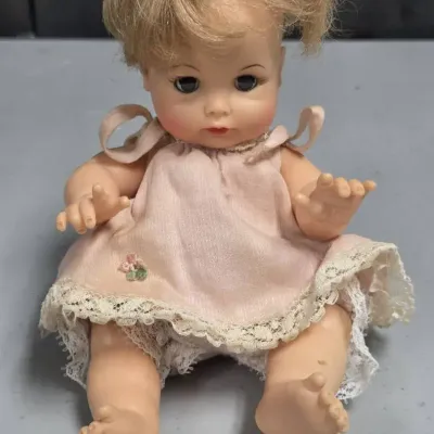 Vintage 1964 9” Tearie Dearie/ Betsy Wetsy Doll Ideal 